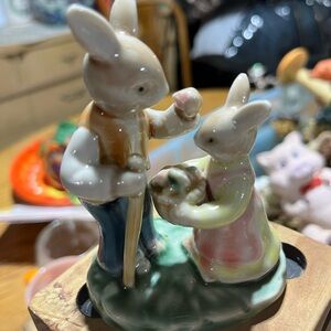 Charming Ceramic Rabbit Figurine Set
